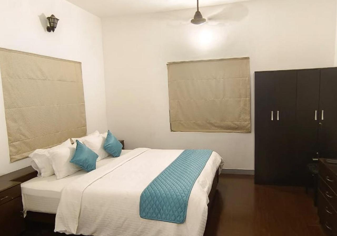 Brick Castle Hotell Chennai Exteriör bild